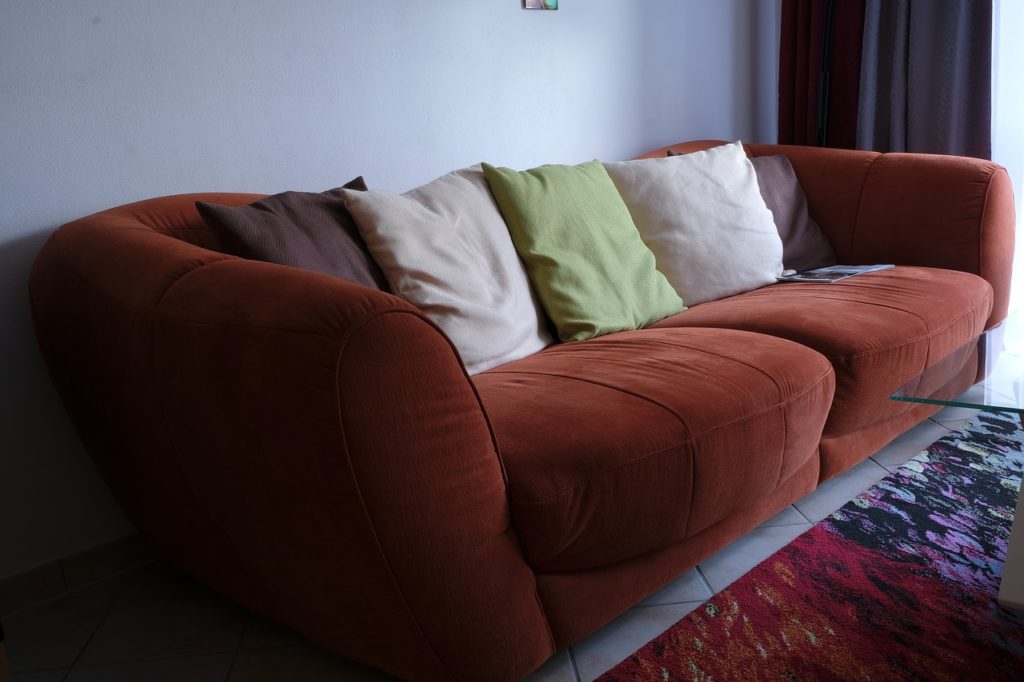 sofa, seating, couch-2777510.jpg